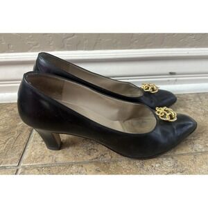 VTG/ SALVATORE FERRAGAMO Black Italian Lea. Gold Love Knot 2.5" HEELS Sz 8.5AA